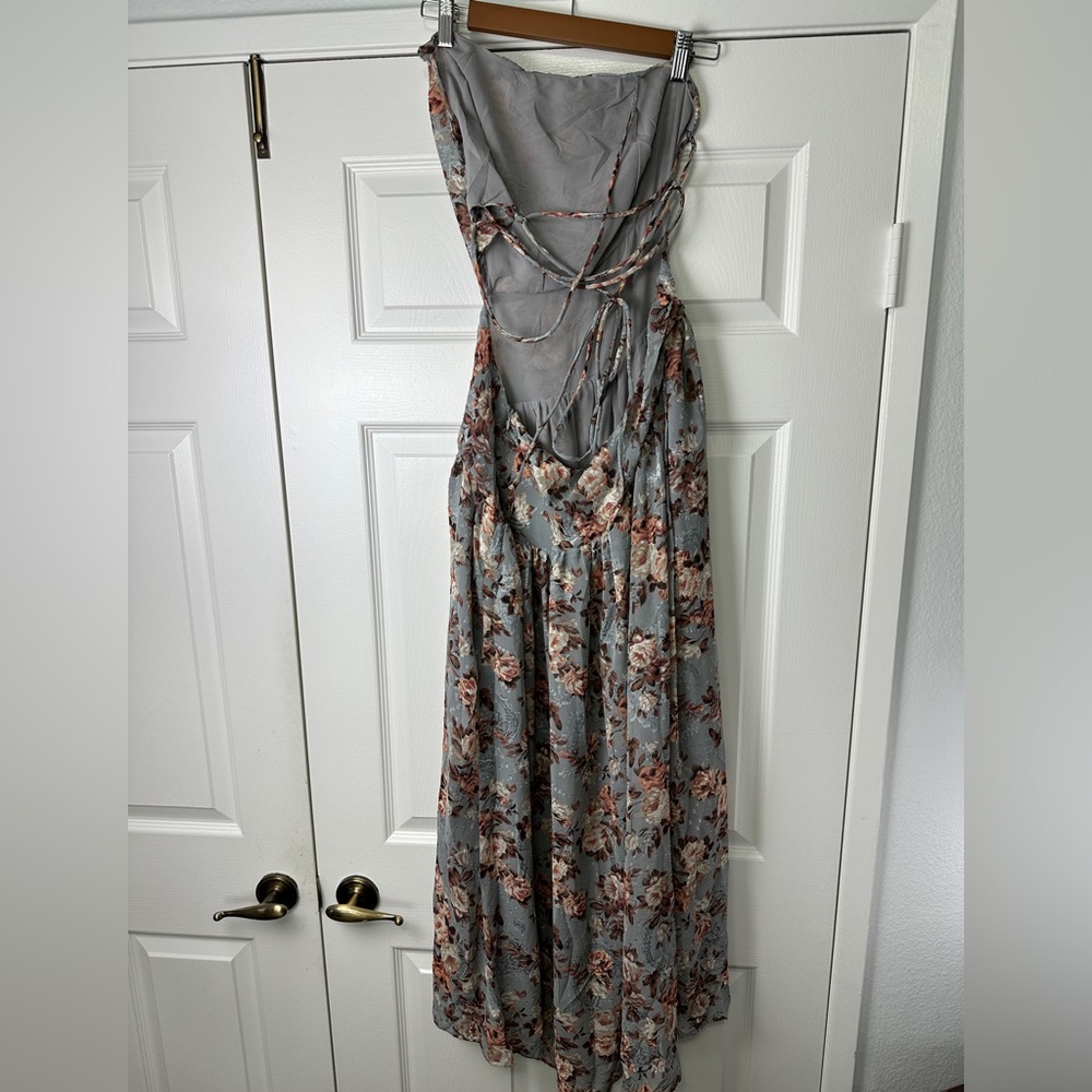 ASTR the Label Floral Blue Burnout Side Cut Out Midi Dress Size Large NEW - Picture 5 of 12